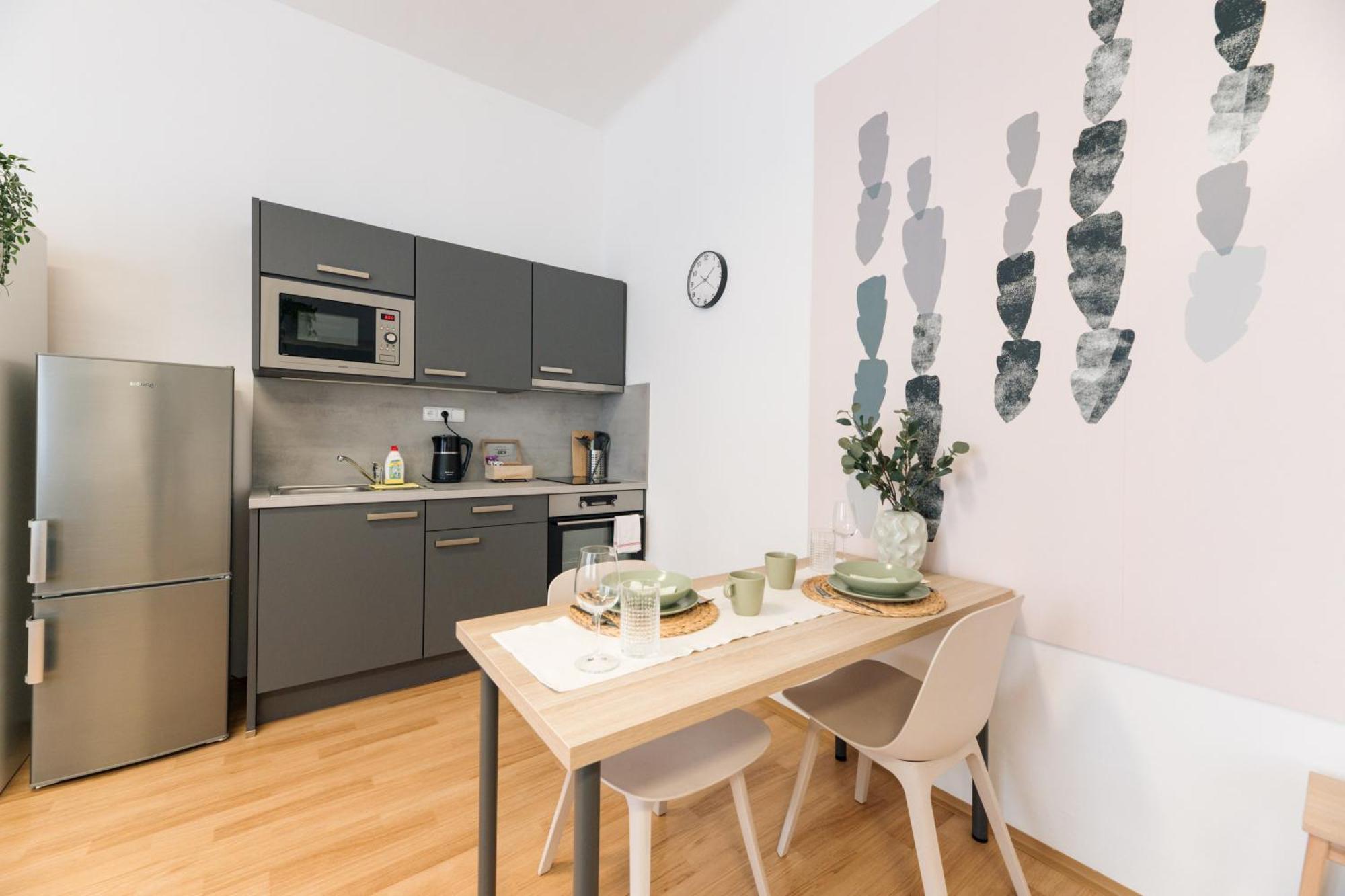 7 Nights Apartments Dominikanske N. Brno Eksteriør billede