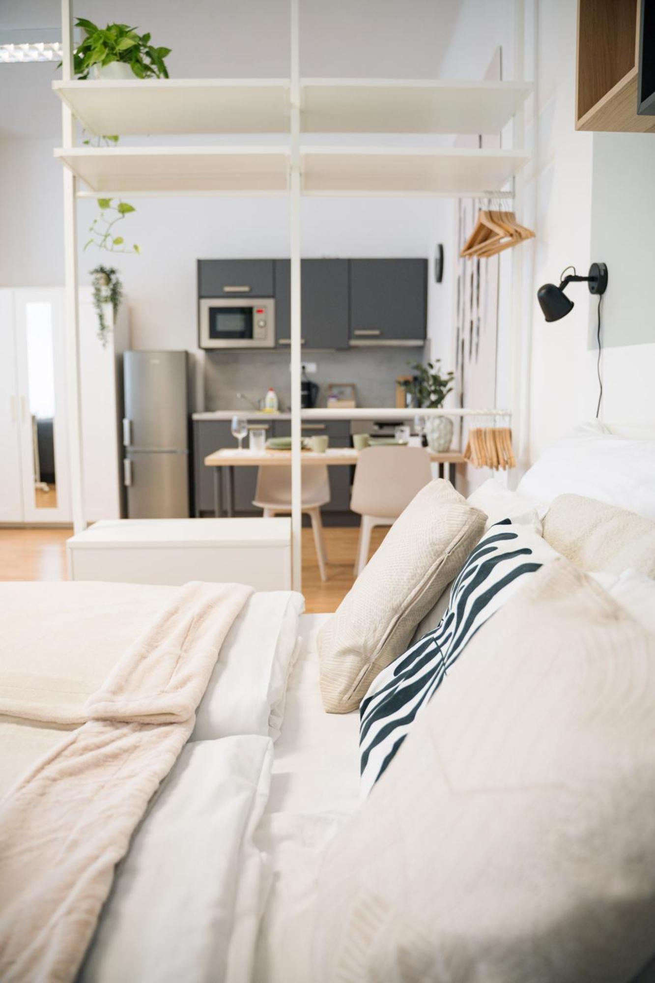 7 Nights Apartments Dominikanske N. Brno Eksteriør billede