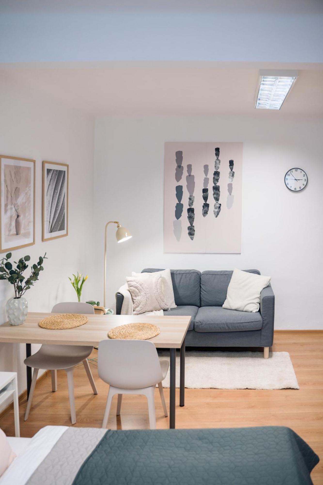7 Nights Apartments Dominikanske N. Brno Eksteriør billede