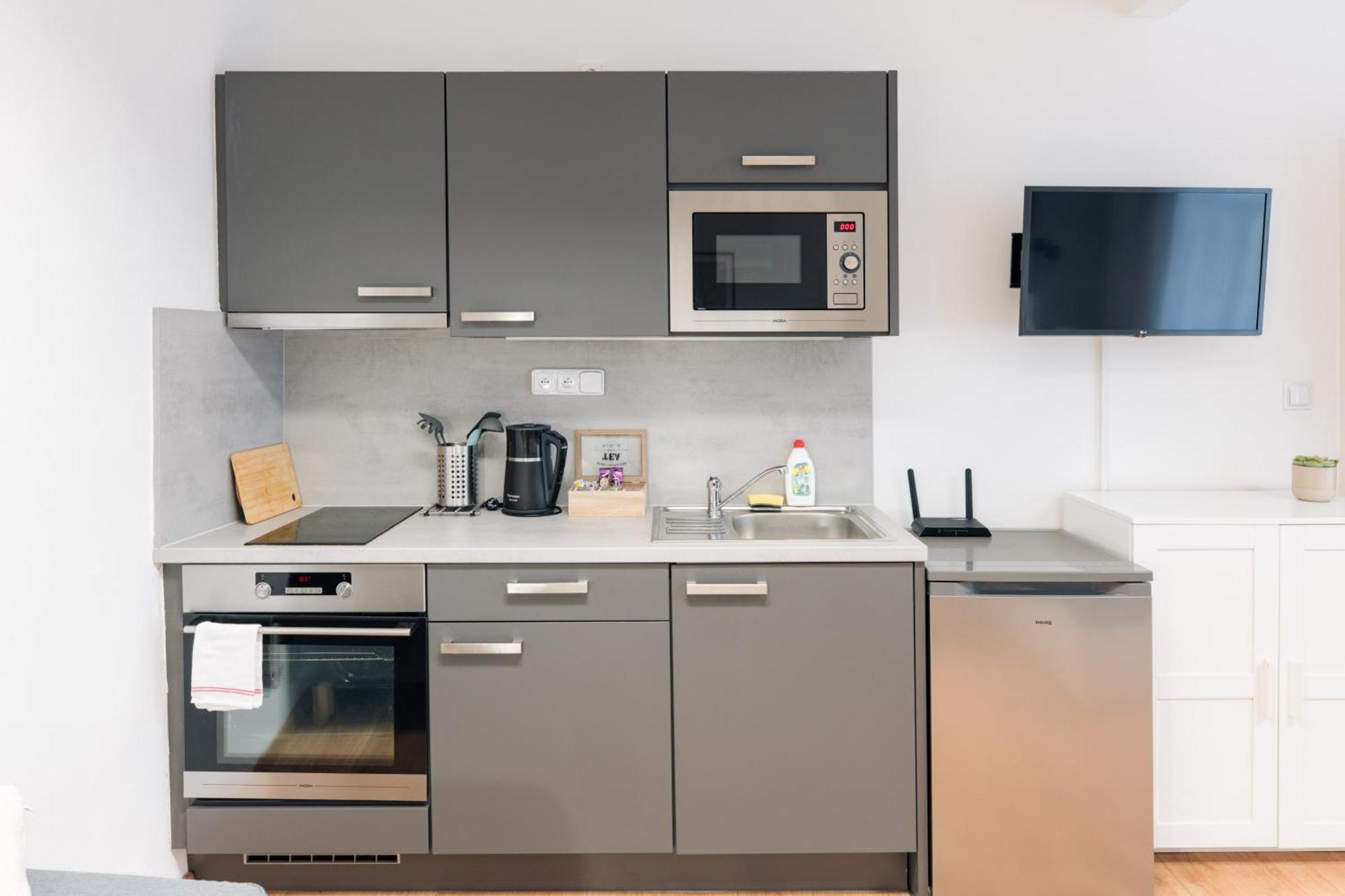 7 Nights Apartments Dominikanske N. Brno Eksteriør billede