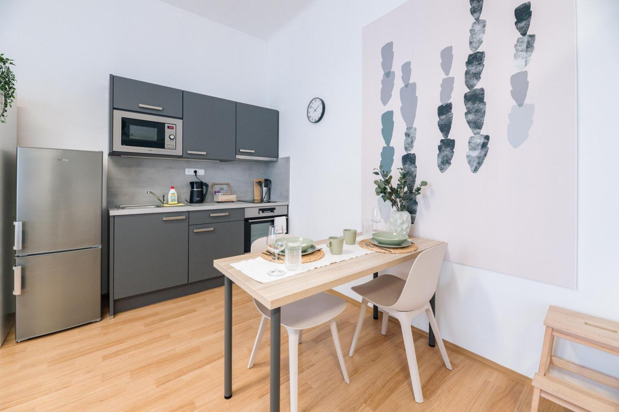 7 Nights Apartments Dominikanske N. Brno Eksteriør billede